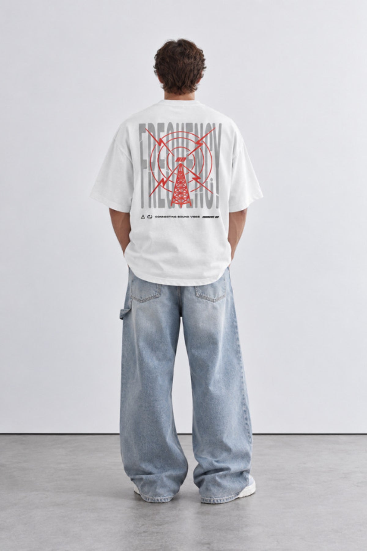 FREQUENCY TEE