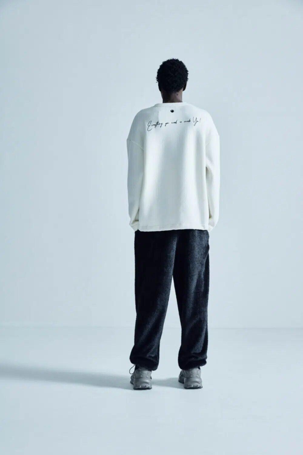vinyl rebel crewneck