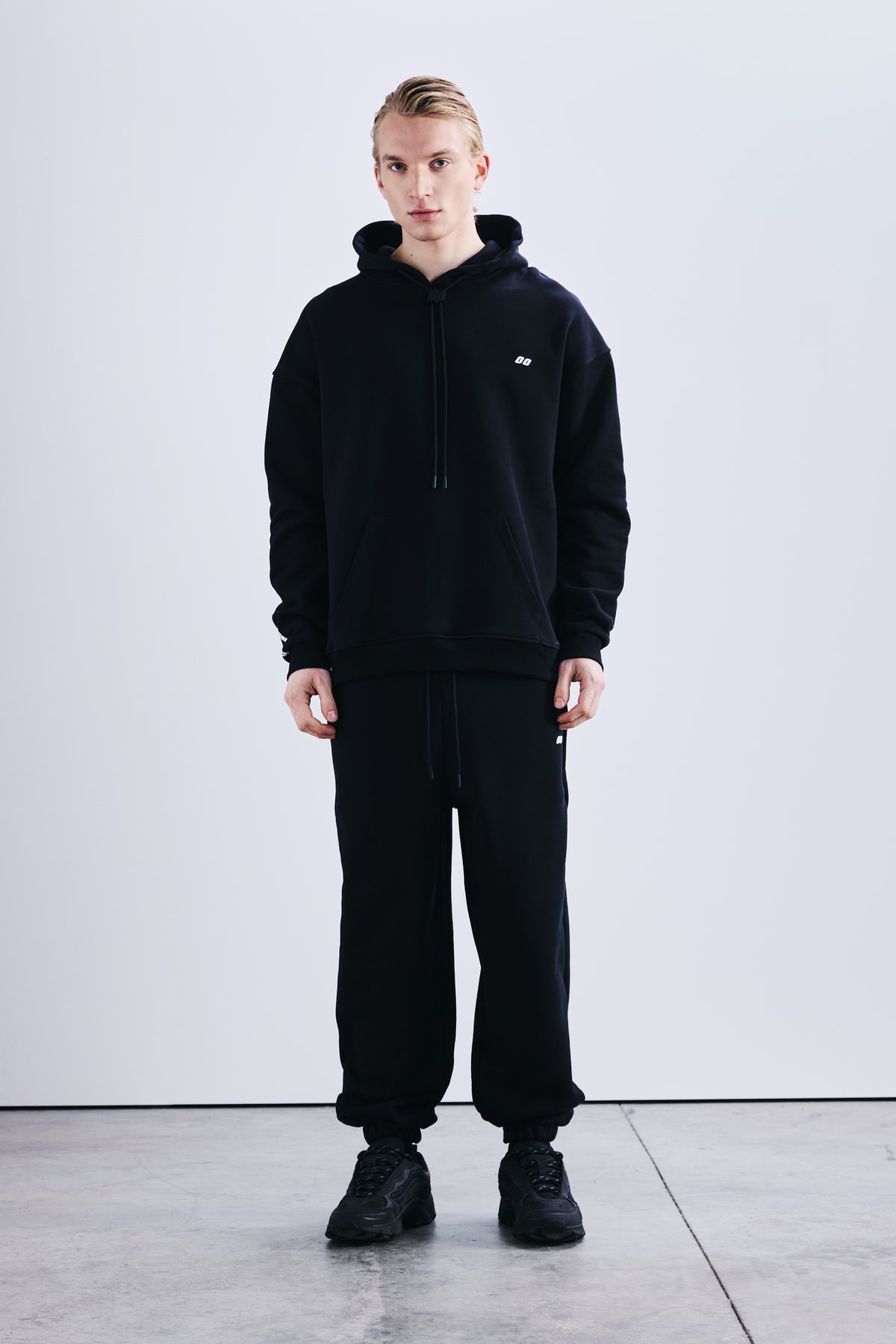 FLEECE HOODIE 