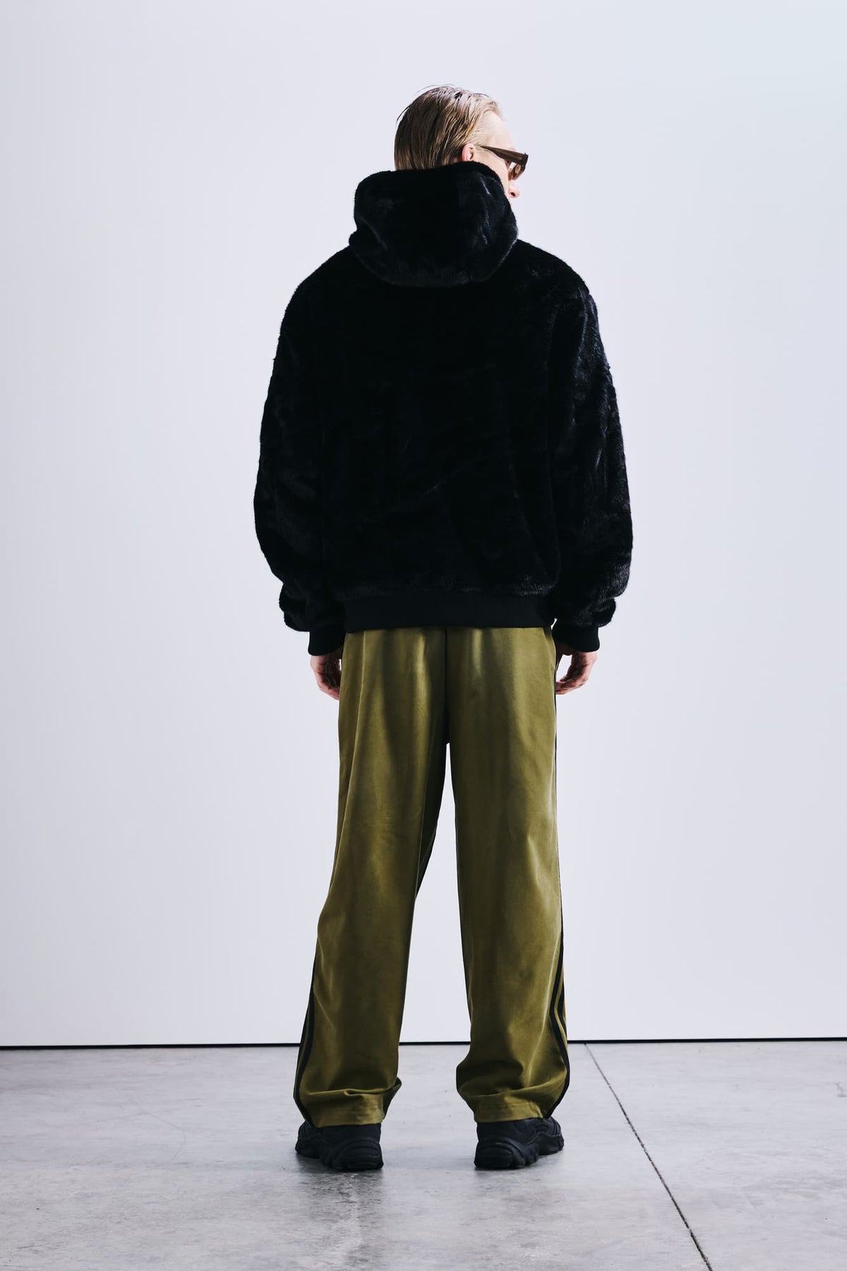 REVERSIBLE JACKET 