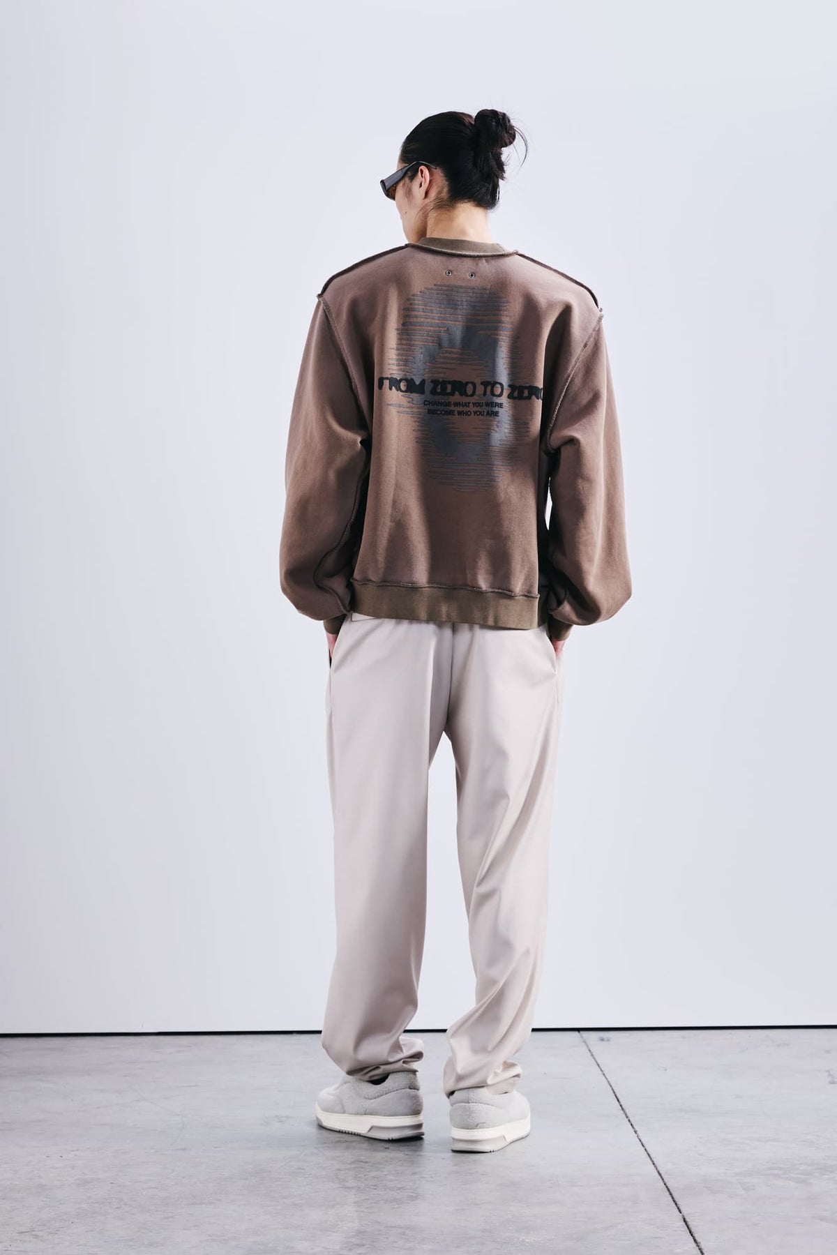 WASHED CREWNECK 