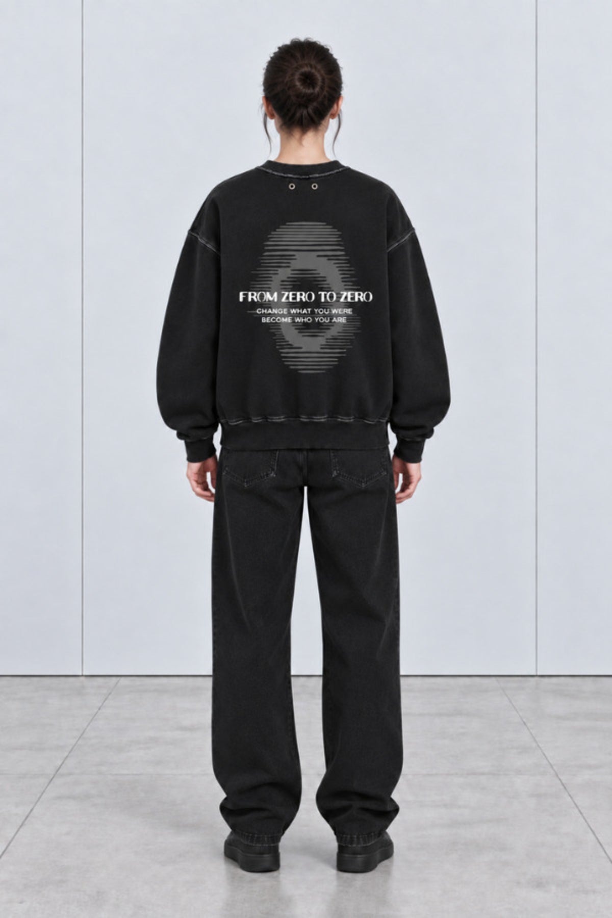 WASHED CREWNECK 