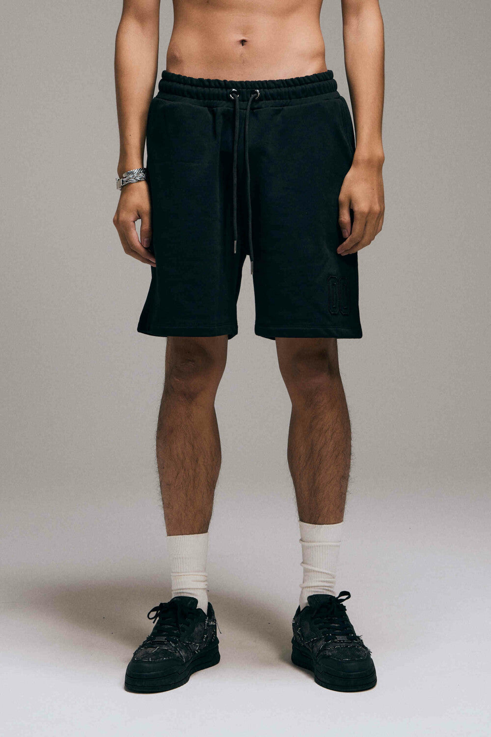 embroydered short 
