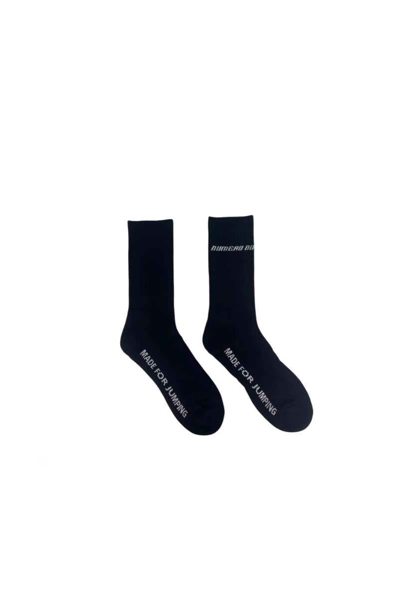 jump white socks 