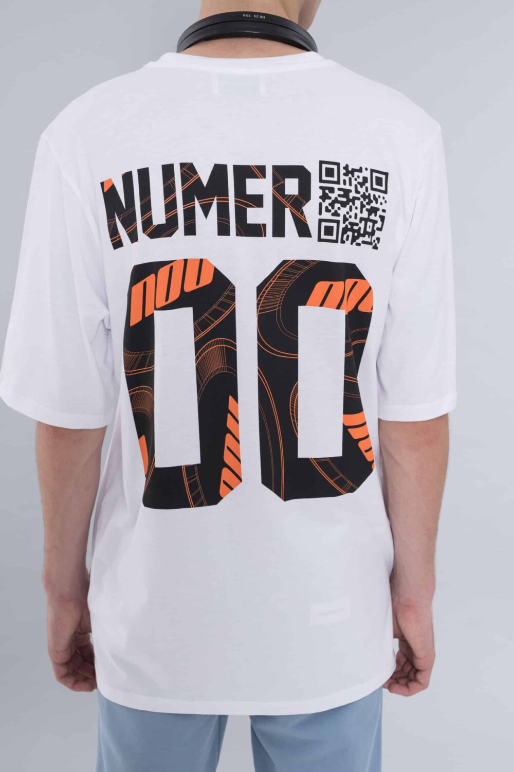 WHITE T-SHIRT QR - Image 3