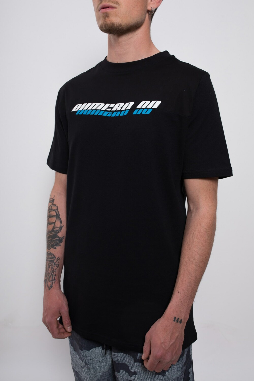 BLACK T-SHIRT LOGO HALF - immagine 2