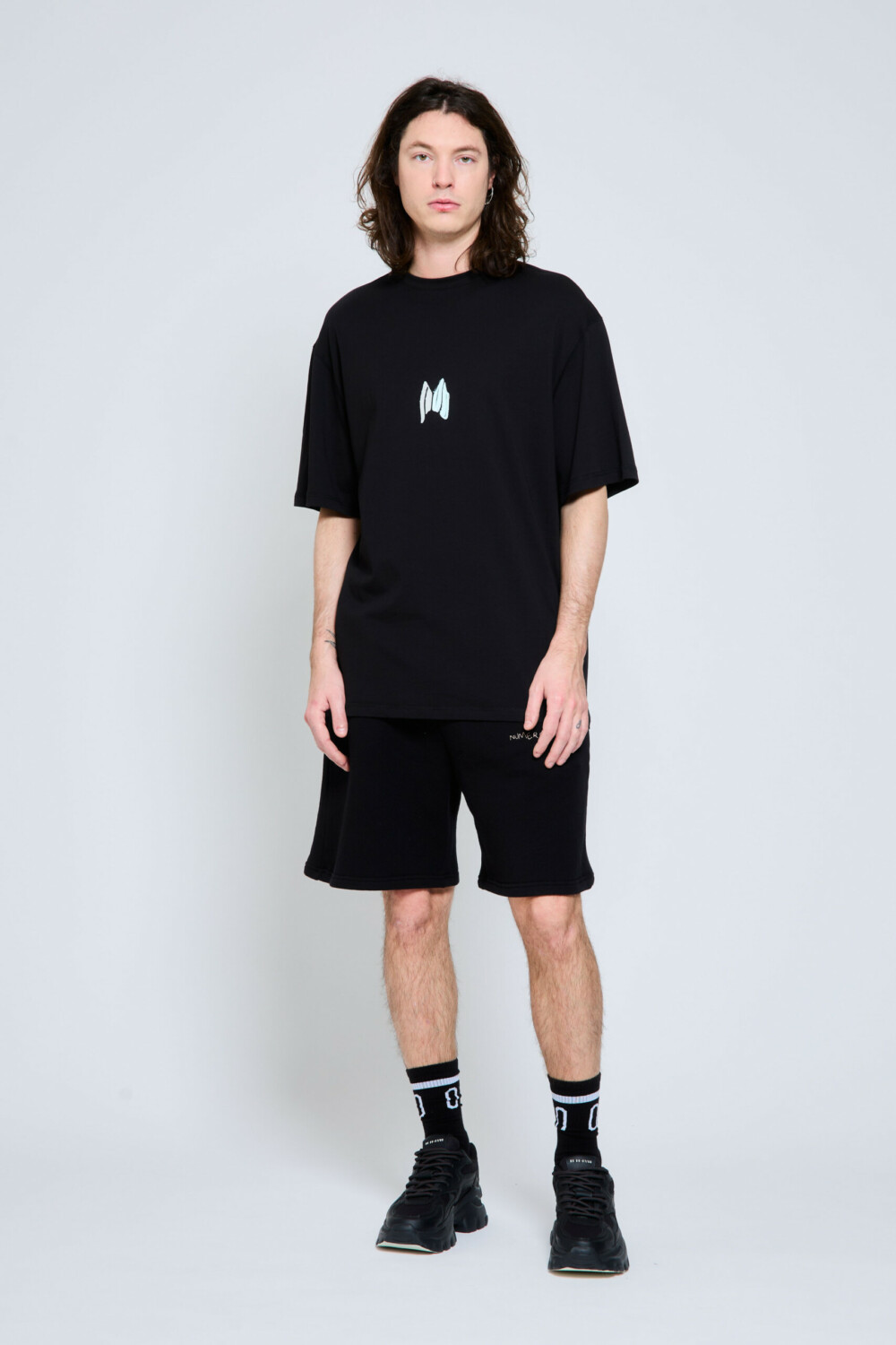 BORDA BLACK TEE